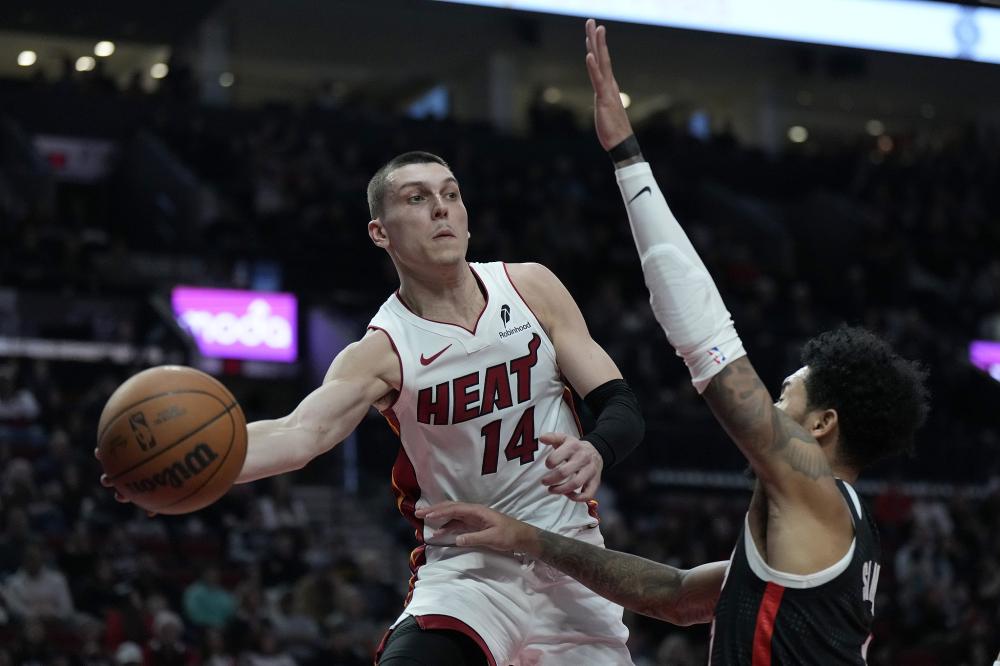 锋卫摇摆人 锋卫摇摆人